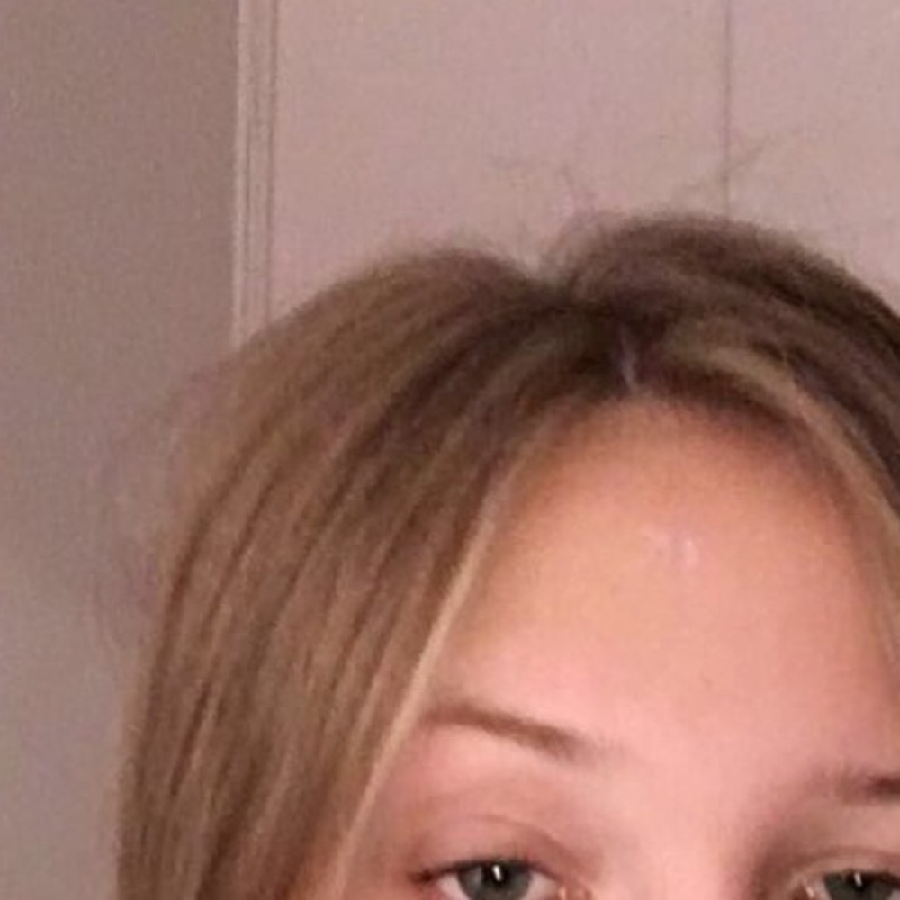 Meet your Posher, Avery